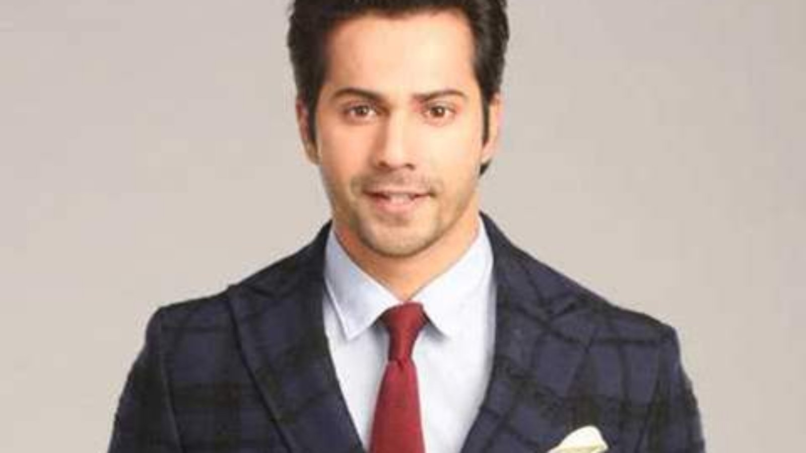 0672-varun-dhawan